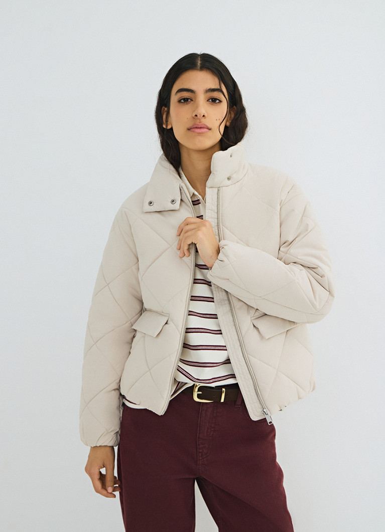 Бейнеде Мәскеудің ең жақсы транссексуалды жезөкшелері