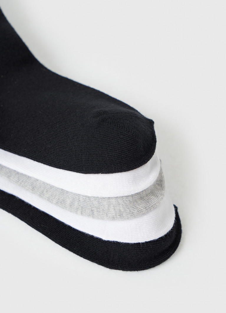 Арық брюнеткалардың порнофотосуреттері