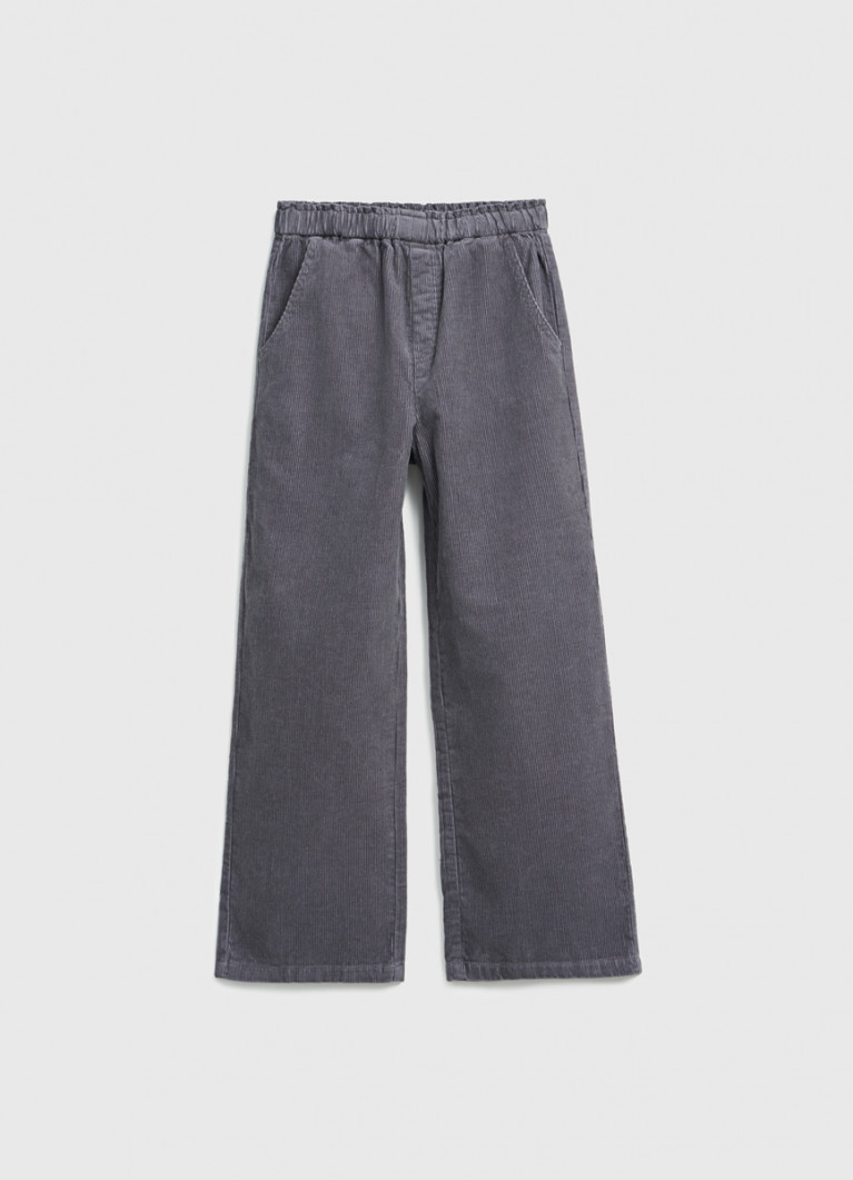 Ерлі-зайыптылардың қатысуымен жасалған үйдегі порно