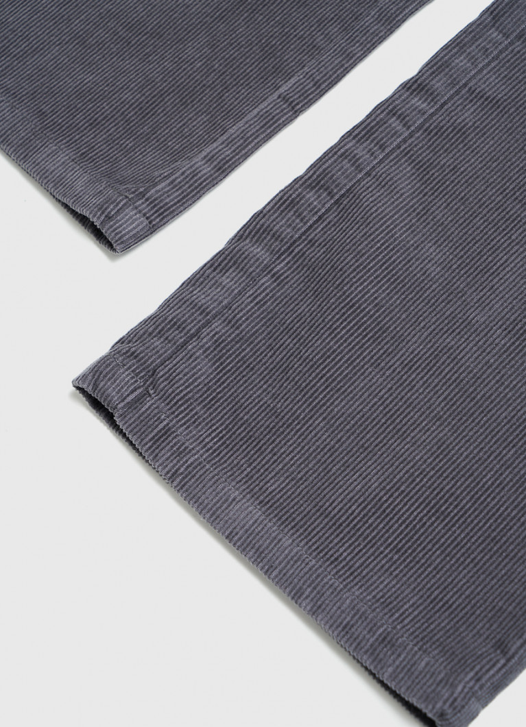 Орыс жұмсақ порно супер киска Үстел астындағы орысша порно