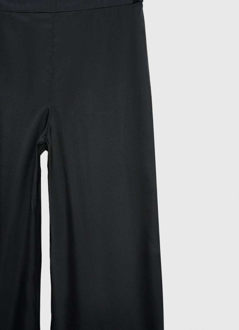 Give Youth тобының жалаңаш қыз