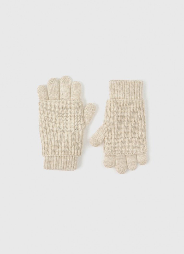 Әйелдердің өте ұзын емізіктері